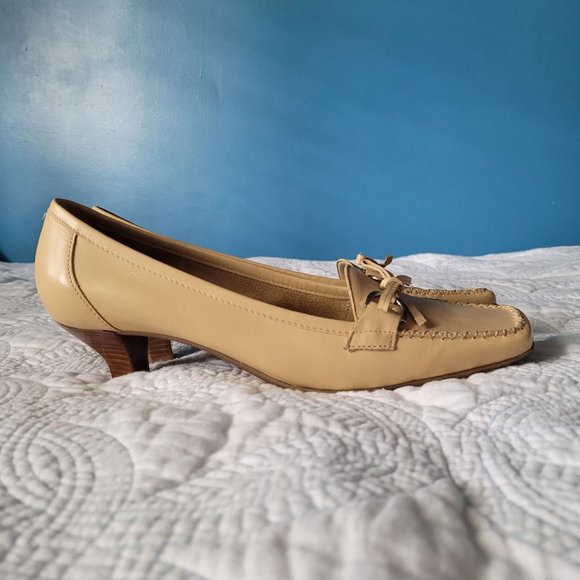 Franco Sarto Kitten Heel Leather Shoes Size 8.5 Almost New Condition - Picture 2 of 5